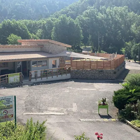 Du Bourg Campingplatz 2*